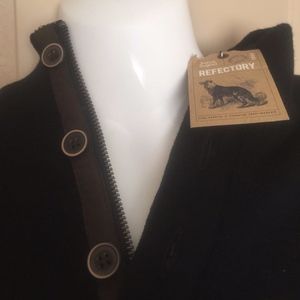 Refectory men crew sweater brand new